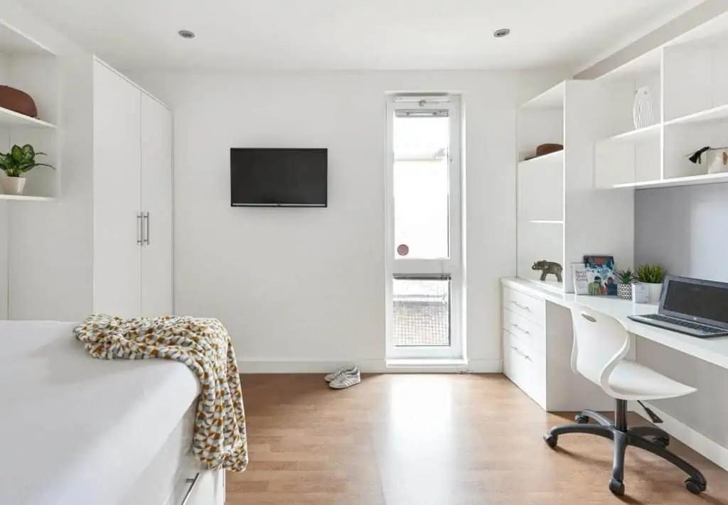 Zeni Ensuite, In Ливърпул Екстериор снимка